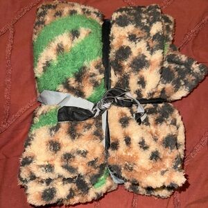 Aerie Leopard Print Fleece Blanket with Green Accents